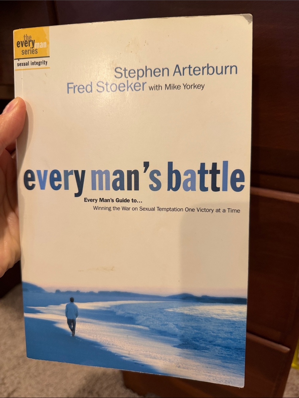 Every Man's Battle by Stephen Arterburn & Fred Stoeker - Blue/White Cover